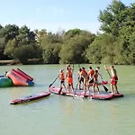 Mobil Avec Terrasse A Pour 6 Personnes - Api-1-52-941 *