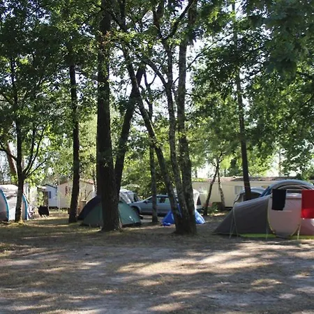 Mobil Avec Terrasse A Pour 6 Personnes - Api-1-52-941